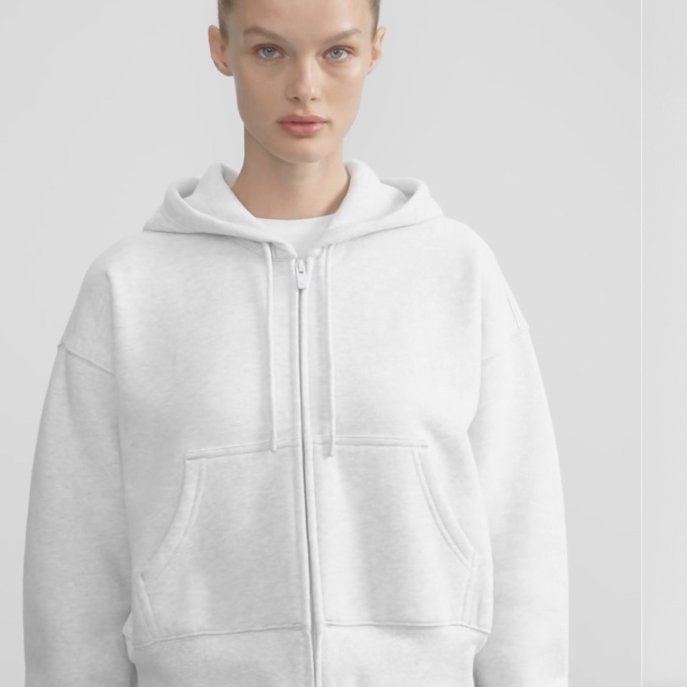 Aritzia Cozy Fleece boyfriend cropped Zip-Up in White - Picture 2 of 9